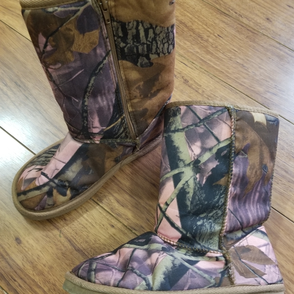 Camo boots